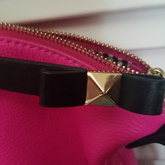 My Kate Spade Tech bag! isn't it adorable - Picture 3 of 8
